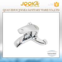 Wall mounted bath mixer faucet