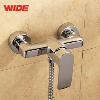 Modern bathroom single handle bathtub taps mixer with hand shower sprayer set